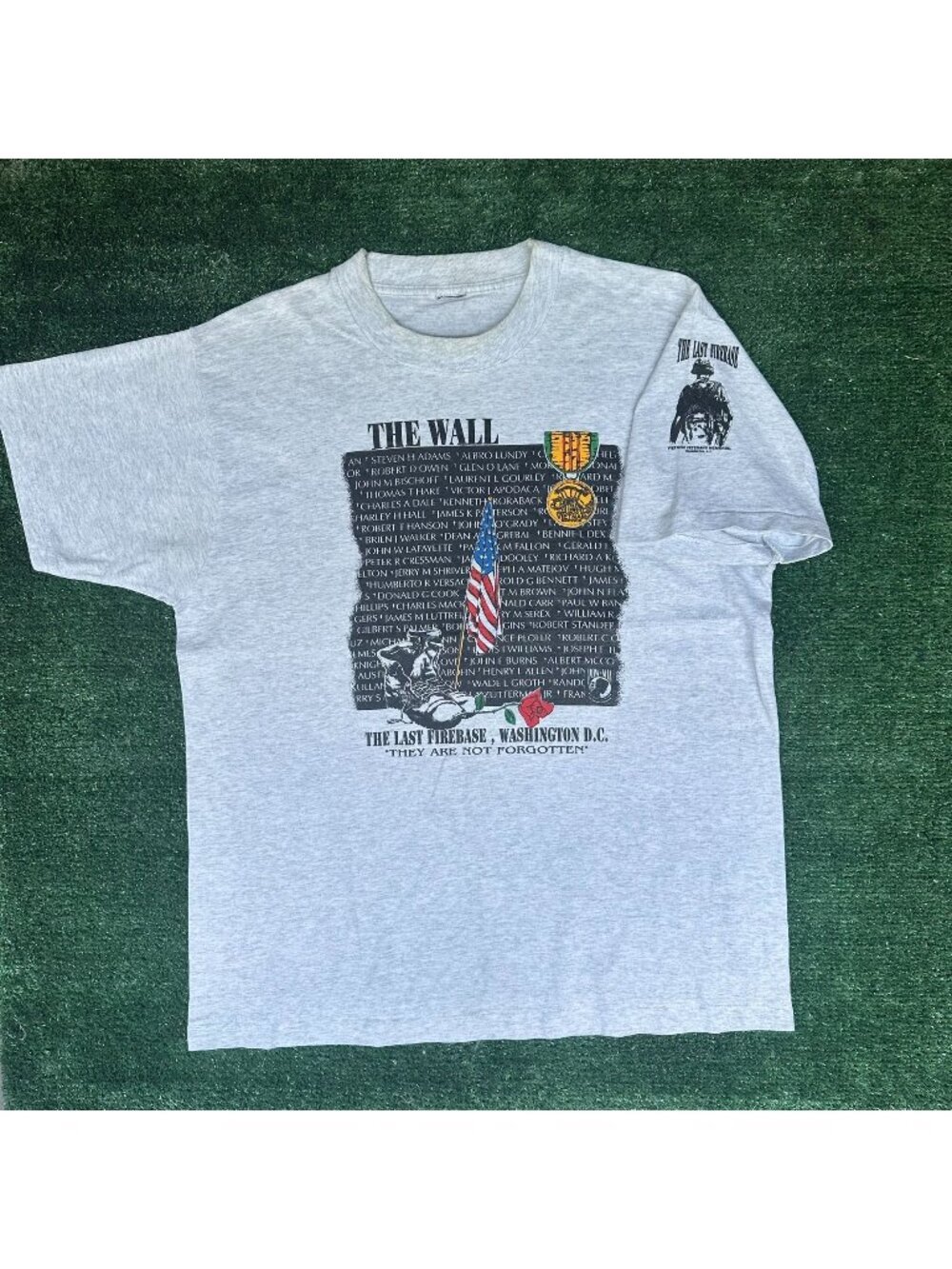 Vintage 90s Vietnam Veterans Memorial Wall T-Shirt Gray L Single Stitch Military